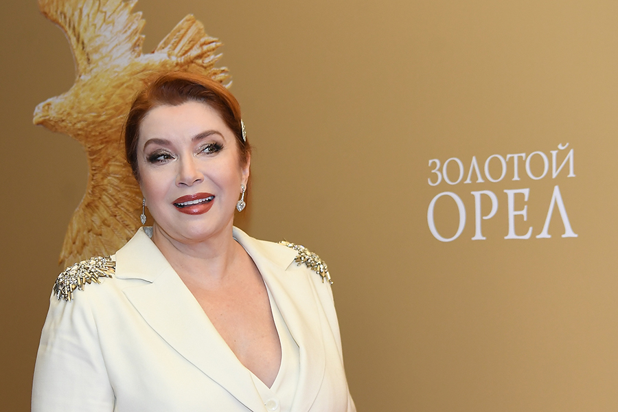 Сүт бездерінің арасындағы жыныстық қатынас Қыз сүйгенде нені білдіреді?