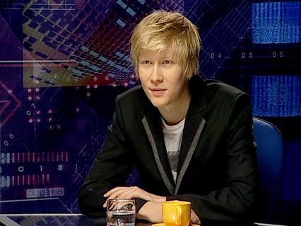 Бархатов певец. Бархатов певец. Бархатов певец. Бархатов певец. Робби уильямс концерт.